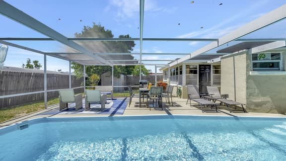 Ivanhoe Dr Place